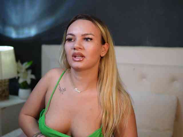DaliaParis webcam