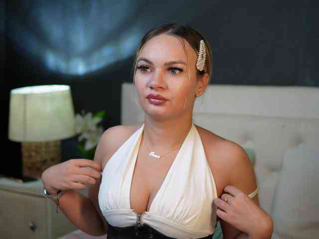 DaliaParis webcam