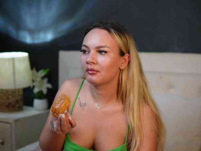 DaliaParis webcam