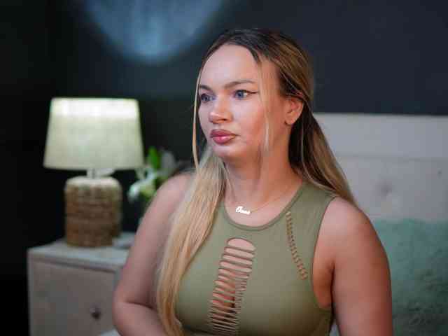 DaliaParis webcam
