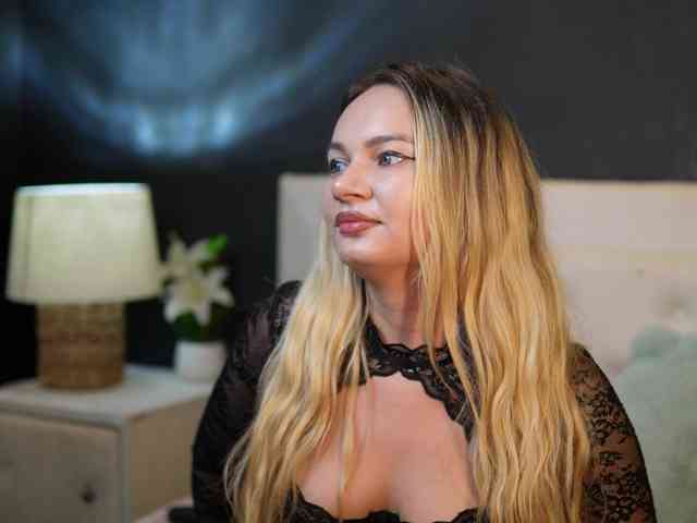 DaliaParis webcam
