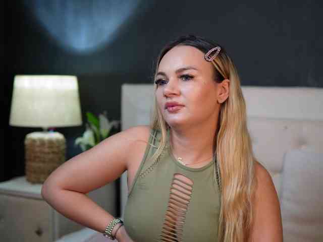 DaliaParis webcam