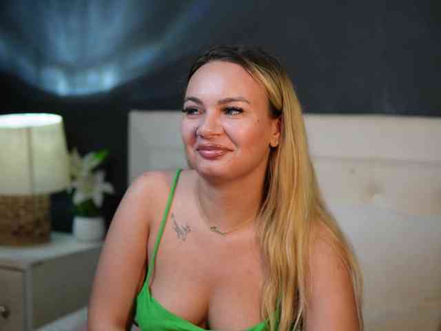 DaliaParis webcam