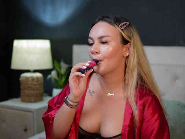 DaliaParis webcam