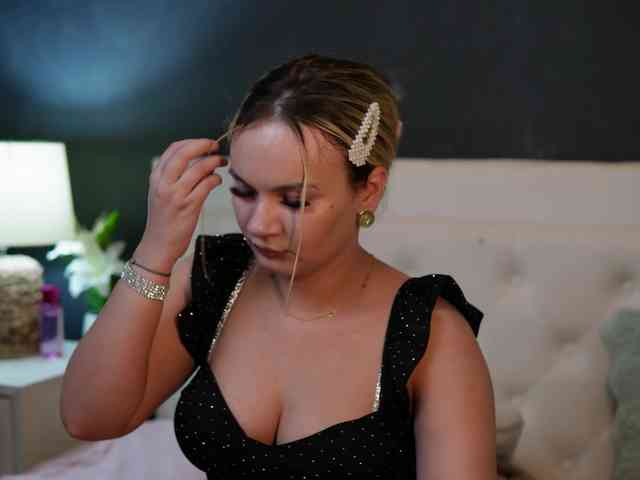 DaliaParis webcam