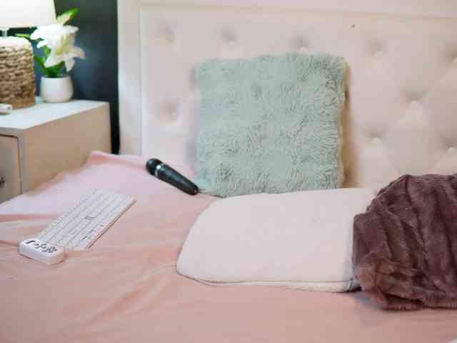 DaliaParis webcam