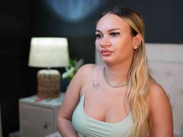 DaliaParis webcam