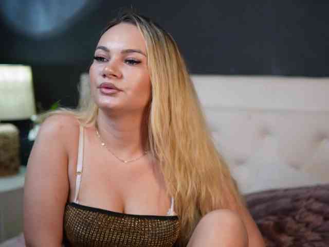 DaliaParis webcam