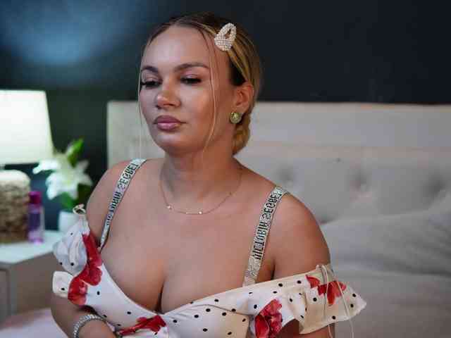 DaliaParis webcam