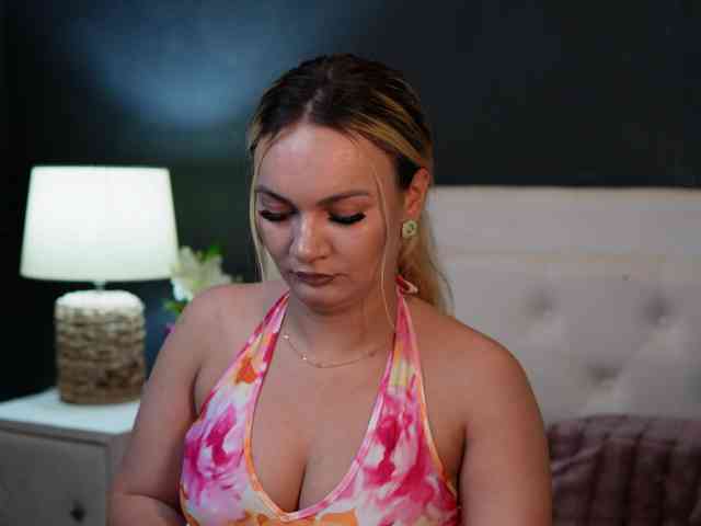 DaliaParis webcam