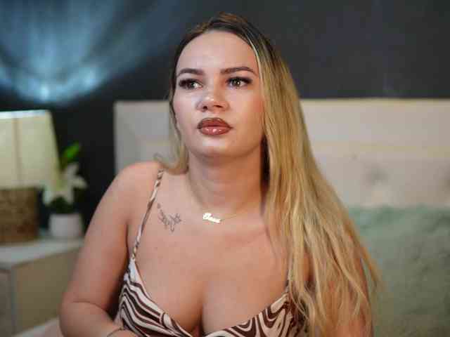 DaliaParis webcam