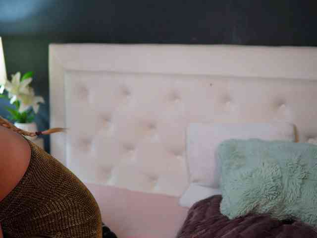 DaliaParis webcam