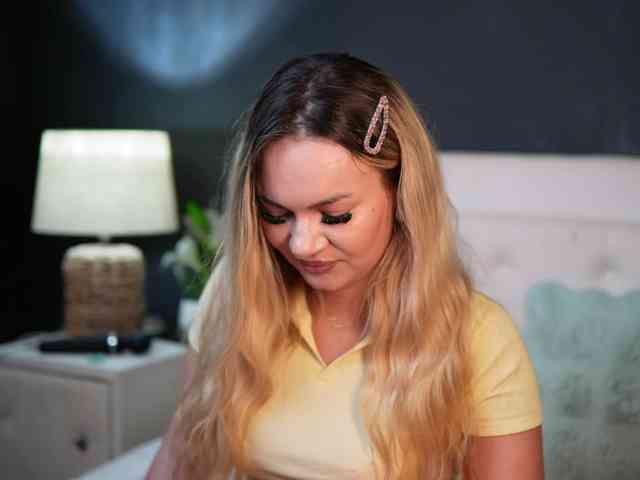DaliaParis webcam