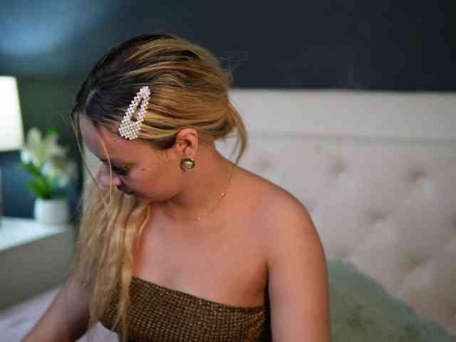 DaliaParis webcam