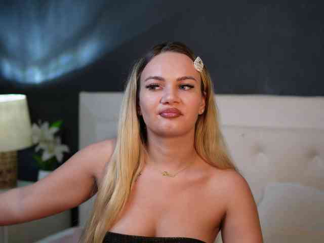 DaliaParis webcam