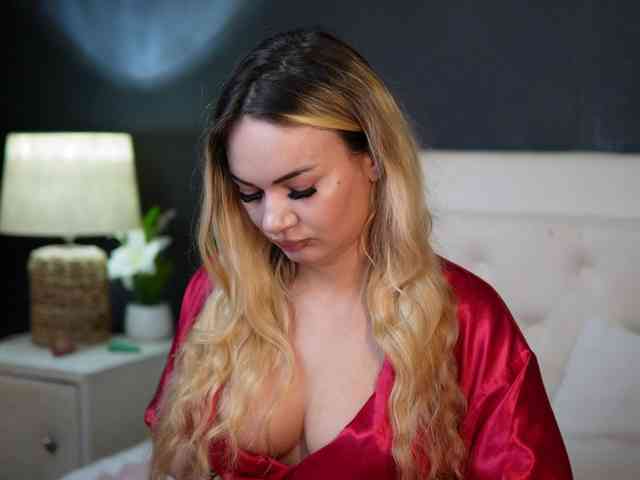 DaliaParis webcam