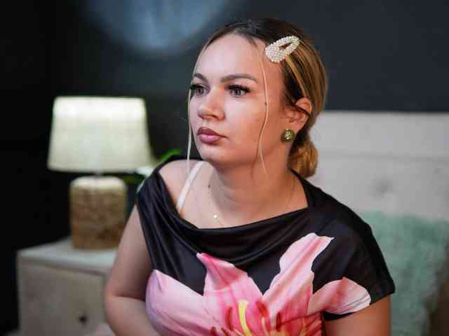 DaliaParis webcam