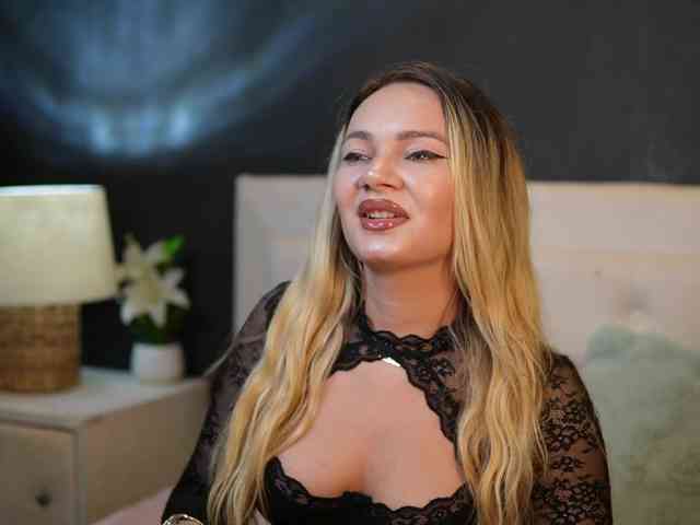 DaliaParis webcam