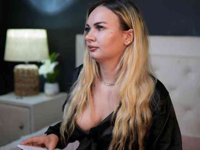 DaliaParis webcam