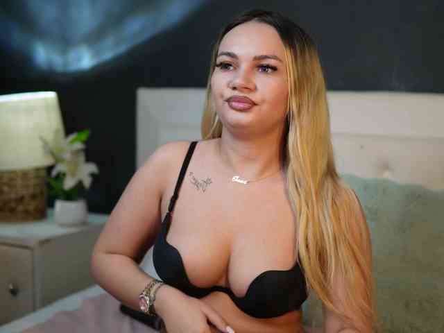 DaliaParis webcam