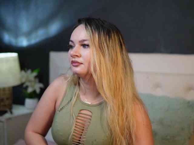 DaliaParis webcam