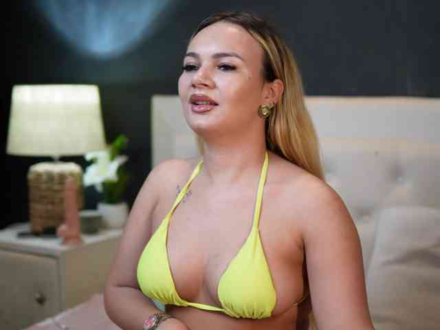 DaliaParis webcam