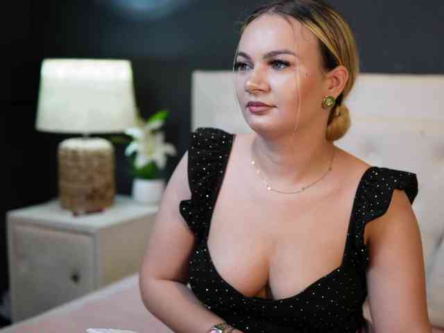 DaliaParis webcam