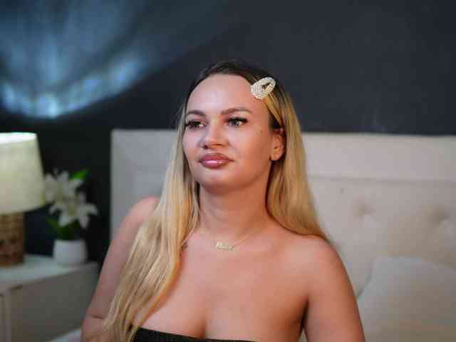 DaliaParis webcam