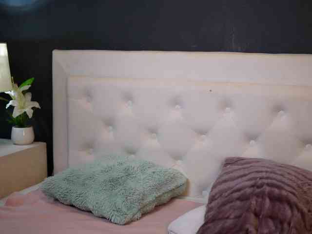 DaliaParis webcam