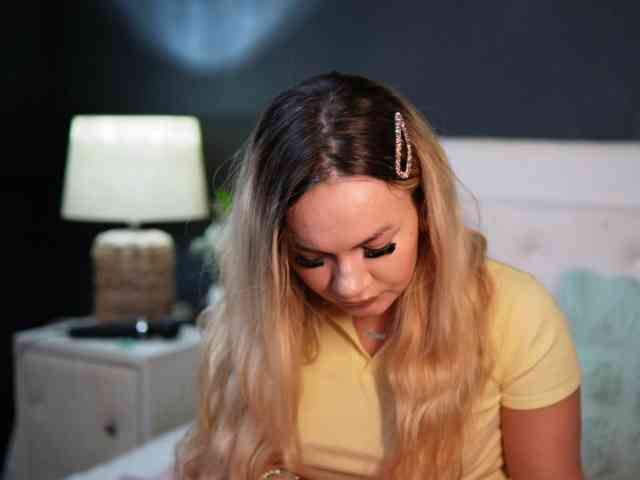 DaliaParis webcam