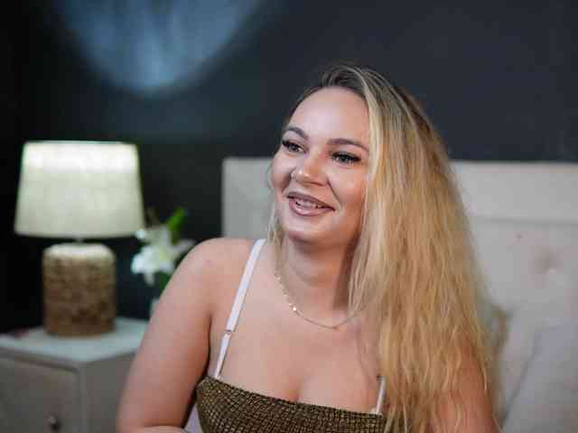 DaliaParis webcam