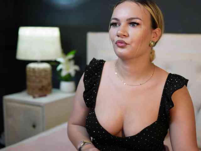 DaliaParis webcam