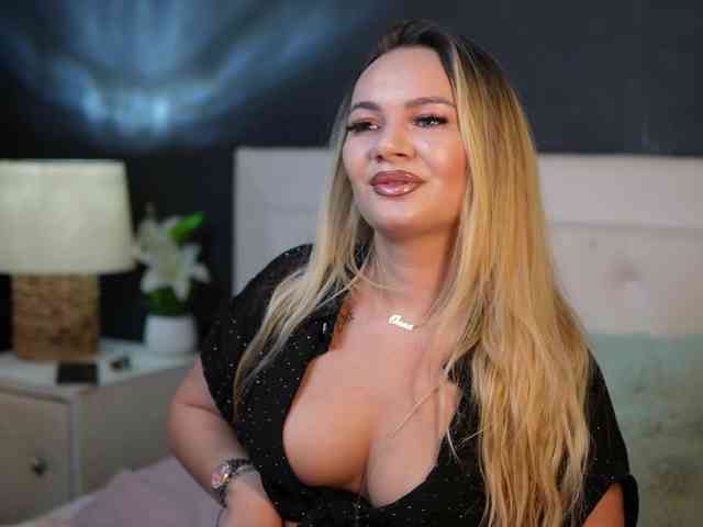 DaliaParis webcam
