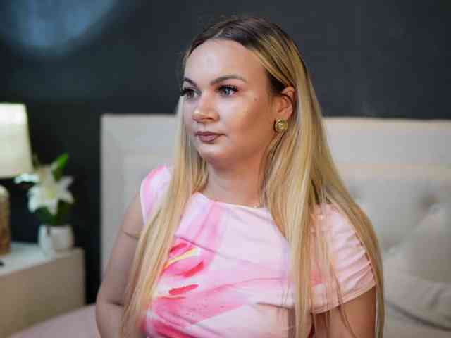 DaliaParis webcam