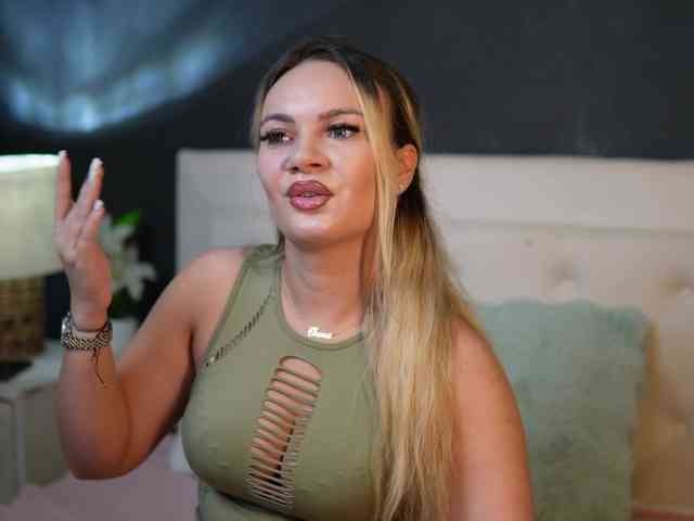 DaliaParis webcam