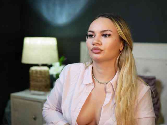 DaliaParis webcam