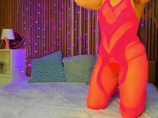 AshleyNova webcam