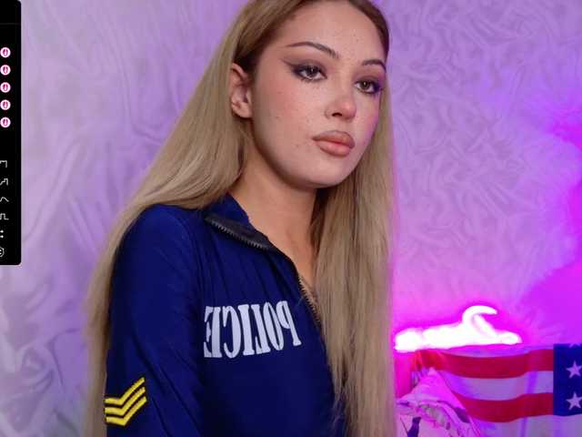 AleksaCandy live cam on BongaCams