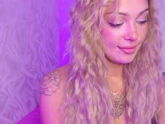 AleksaCandy webcam