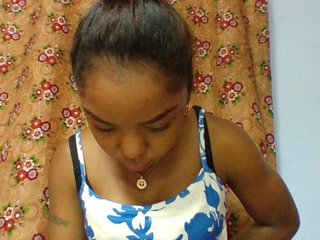 Elysa7's Live Webcam