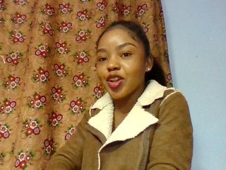 Elysa7's Live Webcam