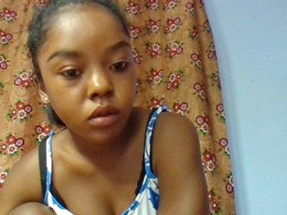 Elysa7's Live Webcam