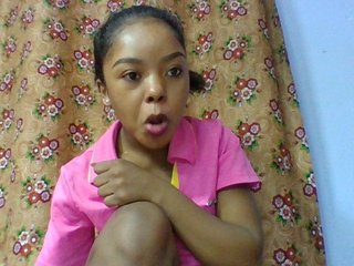 Elysa7's Live Webcam