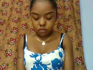 Elysa7's Live Webcam