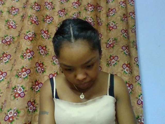 Elysa7 live cam on BongaCams