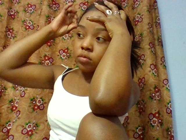 Elysa7 live cam on BongaCams