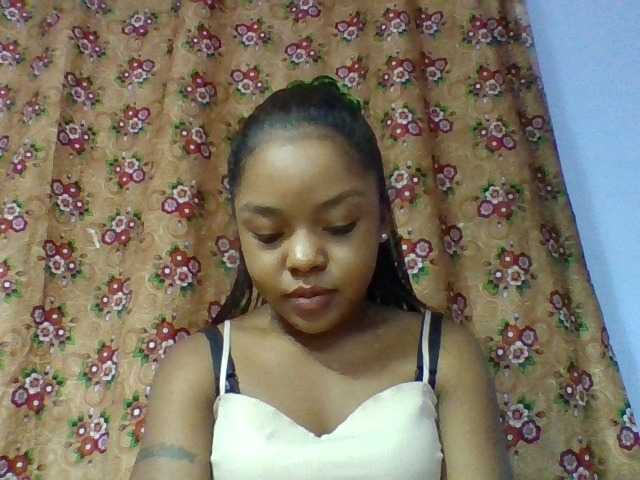 Elysa7 live cam on BongaCams