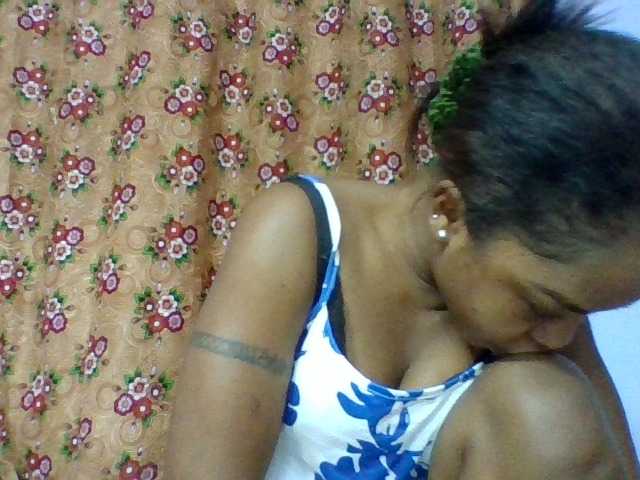 Elysa7 live cam on BongaCams