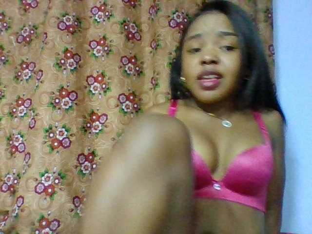 Elysa7 live cam on BongaCams