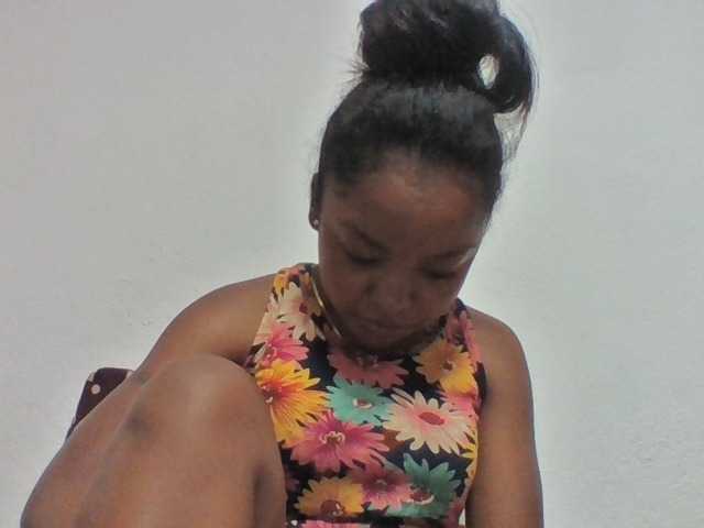 Elysa7 live cam on BongaCams
